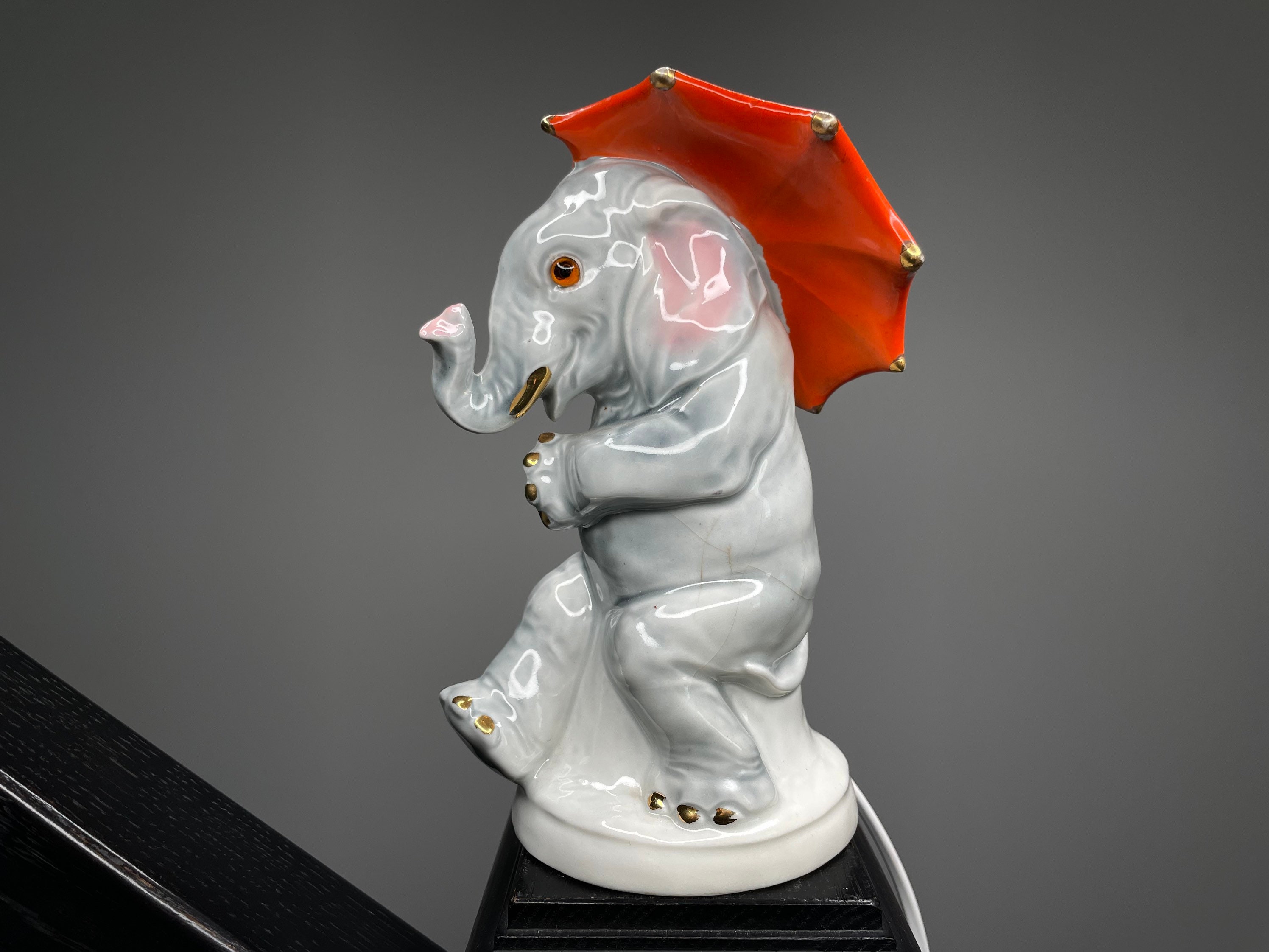 GH&Co ceramic night light, vintage porcelain lamp elephant, retro porcelain light, vintage TV lamp elephant, night light elephant.