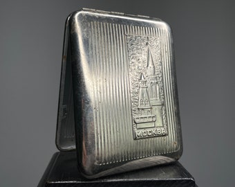 ソビエト製タバコケース モスクワ、ソビエト製タバコの吸い殻 モスクワ