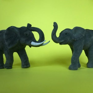 DDR stroomden speelgoed, vintage speelgoed, retro olifant, olifant, vintage olifant, schuimrubber olifant, DDR stroomden speelgoed olifant, Indische olifant.
