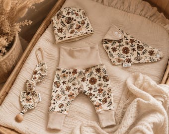 Baby Set Pumphose Halstuch Mütze Herbst Zauber Blumen