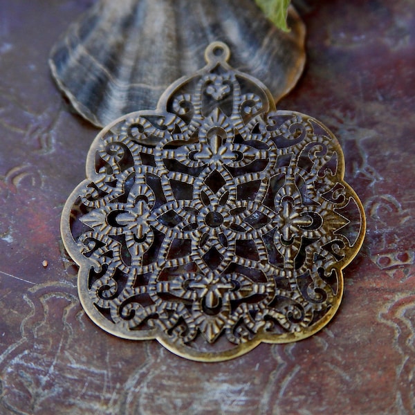 Bronze Filigree 5,8x4,9cm Vintagestil Ornamente bronzefarben Mandala Wrap Verzierung filigran Antikstil keltisch retro 2 Stück