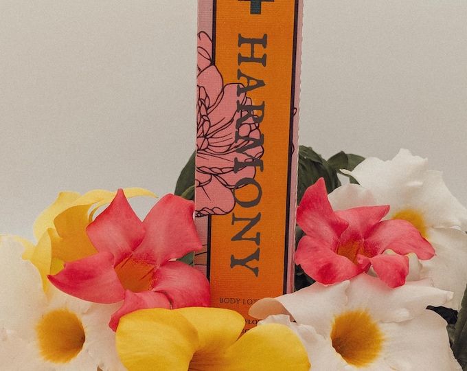 Magnolia + Sandalwood Harmony Shimmering Body Oil Lotion: Exotic Florals, Hydrating Botanicals