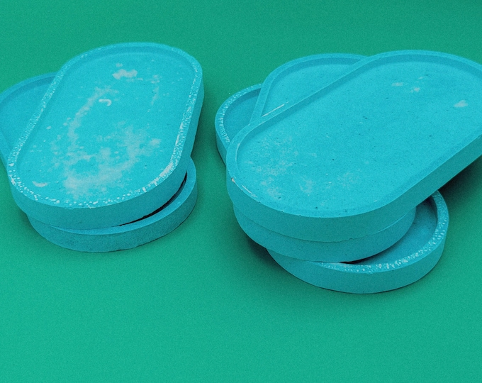Retro Spotted Turquoise Jesmonite Tray – Groovy Collection
