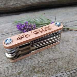 Fahrrad Multitool / Werkzeug aus Holz / Geschenk für Männer / Geschenk für Papa / Vatertag / versch. Sprüche / mit Wunschnamen image 3