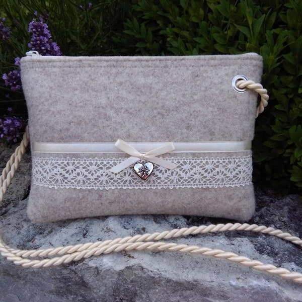 Dirndltasche *Frieda Mini* aus Filz  *creme*