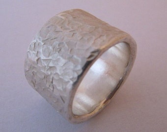 Extra wide silver ring 14 mm hammered