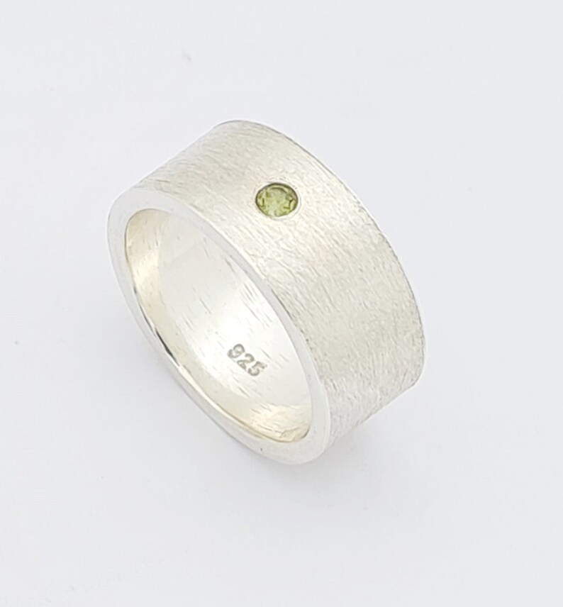 Silberring mit echtem Peridot Ø 3 mm, Bild 1