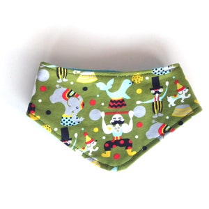 Baby scarf triangular scarf &quot;circus&quot; green selection 6-12 months
