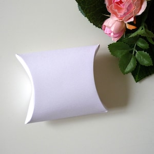 10 Geschenkschachteln Kissenschachtel - Weiß Seidenkarton