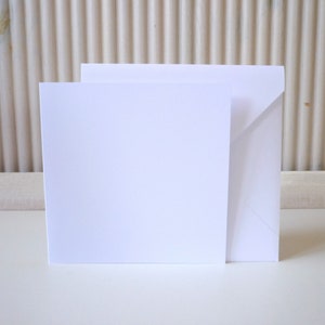 10 Doppelkarten quadratisch 12 x 12 cm mit passenden Kuverts weiß