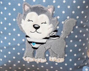 Archivo de bordado niño lobo