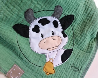 Embroidery file button cow Lotti