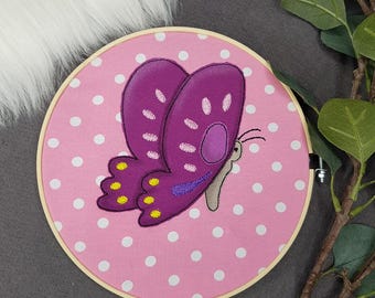 Archivo de bordado doodle mariposa
