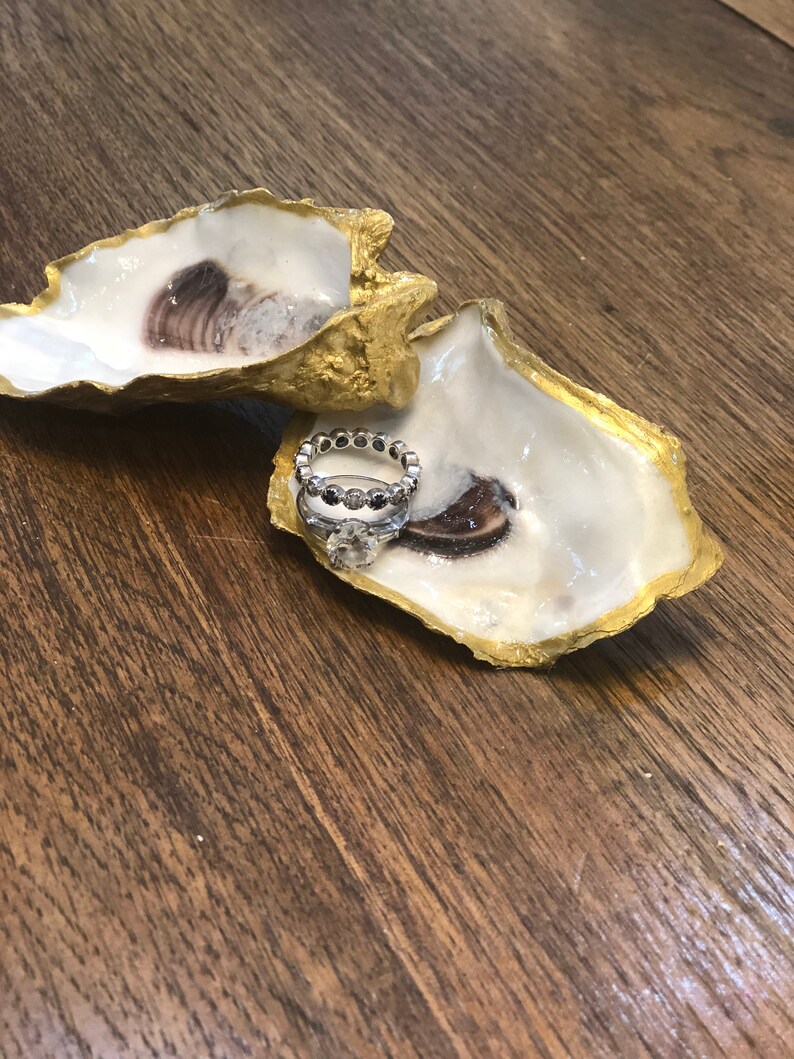 Bakers Dozen Gold Oyster Shell, 13 Gold Rimmed Oyster Shells - Etsy