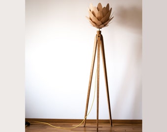 Tripod Floor Lamp Tripod Retro 60-70 Design Wood Flower Tripod Floor Lamp standard lamp Oak or beech artichoke