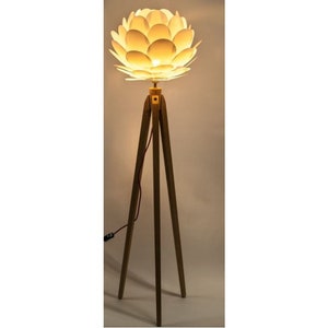 Tripod Flor Lamp Retro 60- 70iger Origami Design Floor Lamp standard lamp