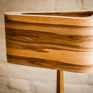 Modern cylindrisk golvlampa, golvlampa, fanerträ