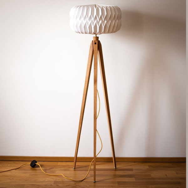 Tripod Stehlampe Dreibein Retro 60- 70iger Origami Design Floor Lamp standard lamp