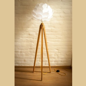 Tripod Flor Lamp Retro 60- 70iger Origami Design Floor Lamp standard lamp