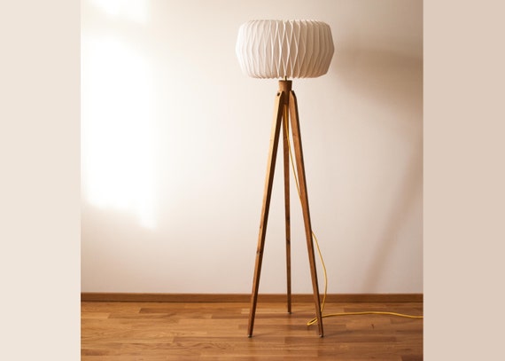 vintage tripod table lamp
