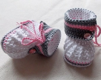 Babyschuhe/ Babystiefelchen gehäkelt Mädchen Geschenk Geburt Taufe Babyparty