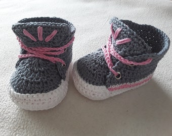 Baby shoes / sneakers crocheted unisex gift for birth baptism baby party sneakers