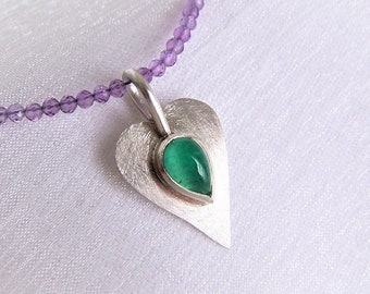 Smaragd hanger zilver met amethist ketting, hart, paars groen, cabochon traan, hart ketting, uniek stuk
