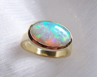 Edel Opal Ring aus 585 Gold, Weite 57, 18, quer ovaler Cabochon,  Einzelstück von Unikatmeister