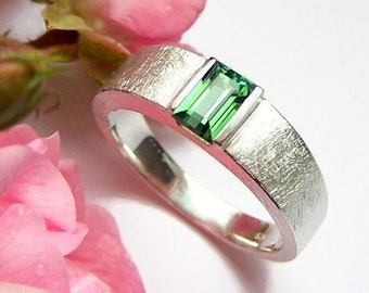 green tourmaline ring silver, size 59, baguette ring, unique piece by Unikatmeister