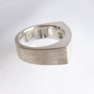 grüner Turmalin Ring aus Silber, Größe 63, kantiger Ring, Herrenring, Männer Ring Bild 7