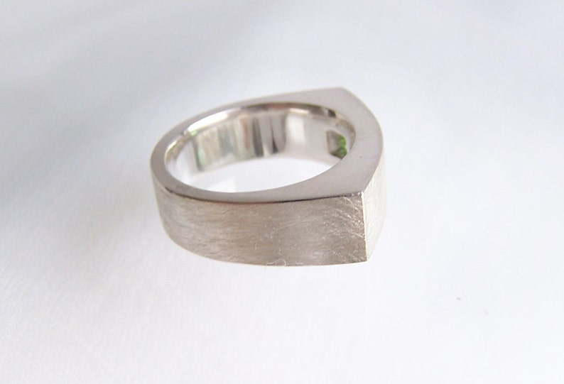 grüner Turmalin Ring aus Silber, Größe 63, kantiger Ring, Herrenring, Männer Ring Bild 7