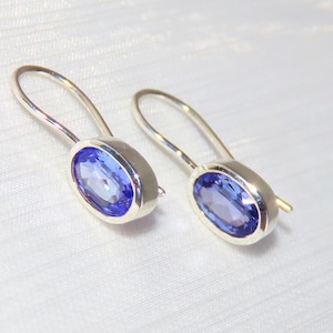 Tanzanite earrings made of silver, blue drop earrings, goldsmith jewelry, unique jewelry