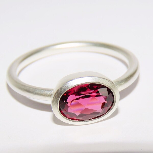 Rhodolite ring made of silver, width 61, raspberry red garnet ring