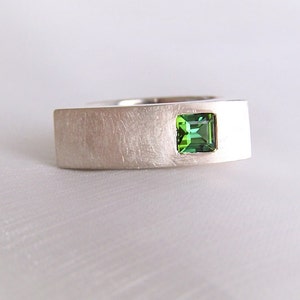 grüner Turmalin Ring aus Silber, Größe 63, kantiger Ring, Herrenring, Männer Ring Bild 5