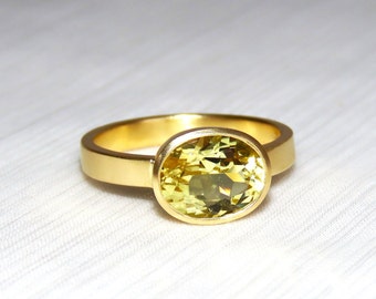 Berylring gemaakt van 750 goud, breedte 57, gouden beryl, gele edelsteen, bruiloft