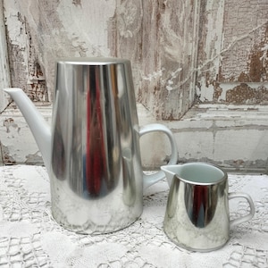 Coffee pot and milk jug, warming cover, Melitta