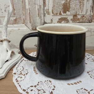 Enamel milk pot, handle pot
