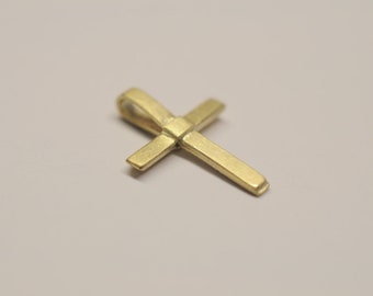 Kreuz Anhänger aus 585 Gelbgold - beliebt als Geschenk zur Geburt oder Kommunion, Taufschmuck