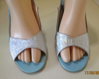 Elegant pumps, silver-turquoise, slingbacks, high heels, size 38, before 2004, leather