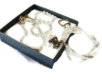 Ensemble de bijoux Mesdames, collier de perles, bracelet de perles, bague perle, perle de clips, bijoux de Noël, cadeau de Saint Valentin
