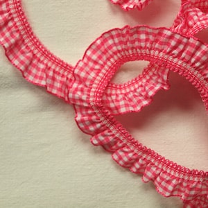 Nastro increspato rosa-bianco