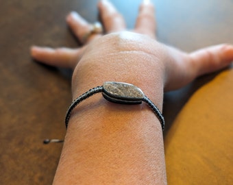 Macrame bracelet, healing stone bracelet, unisex healing stones Opsidian 2.1 cm, bracelet with macrame yarn, healing stones in macrame, bracelet knotted healing stone