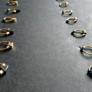 ONYX SEPTUM RING, Gold Septum, Handmade 18-Carat Gold Septum Nose Ring For A Timeless Piece Of Jewelry For A Unique And Elegant Look Bild 3