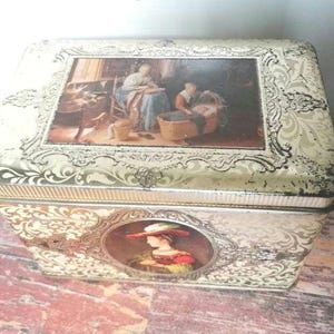 beautiful tin brocade antique tin, vintage tin, retro storage, collector&#39;s item before 60s, nostalgic decoration
