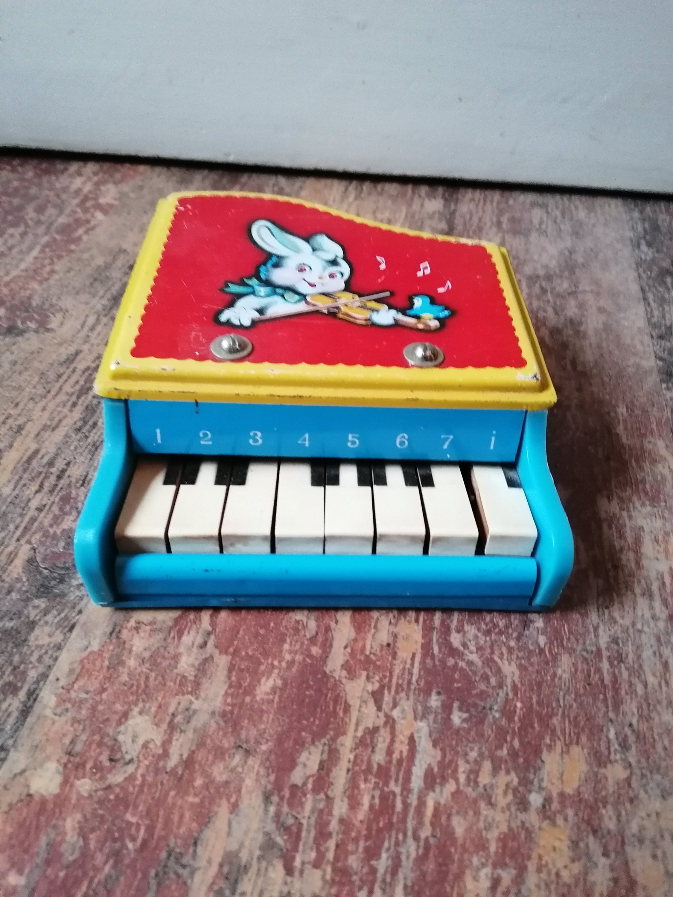 antiguo piano infantil de 12 teclas dificil - Comprar Videojogos e Consolas  descatalogados no todocoleccion