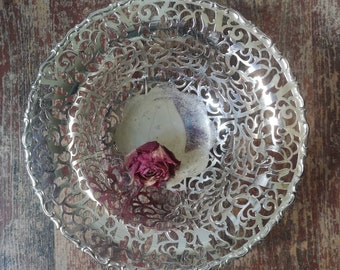 Enchanting Bowl Shabby Chic