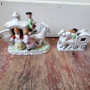 2 beautiful horse-drawn carriages porcelain