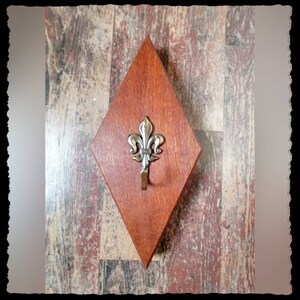 Wardrobe Hook Strip Vintage Fleur de Lis