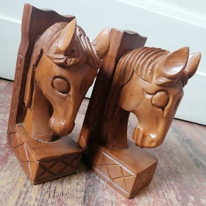 beautiful vintage bookends horses