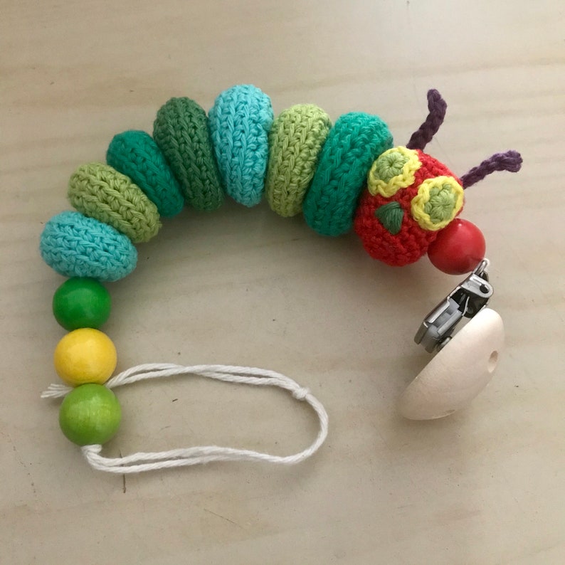 Schnullerkette die kleine Raupe Nimmersatt Häkelanleitung ...